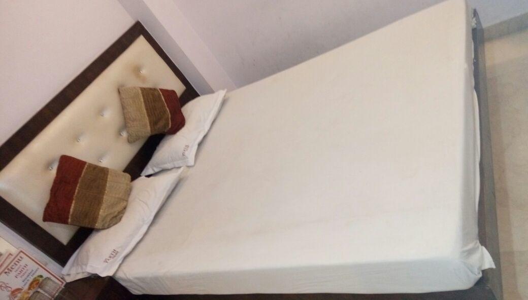 Hotel Parth Palace ニューデリー エクステリア 写真